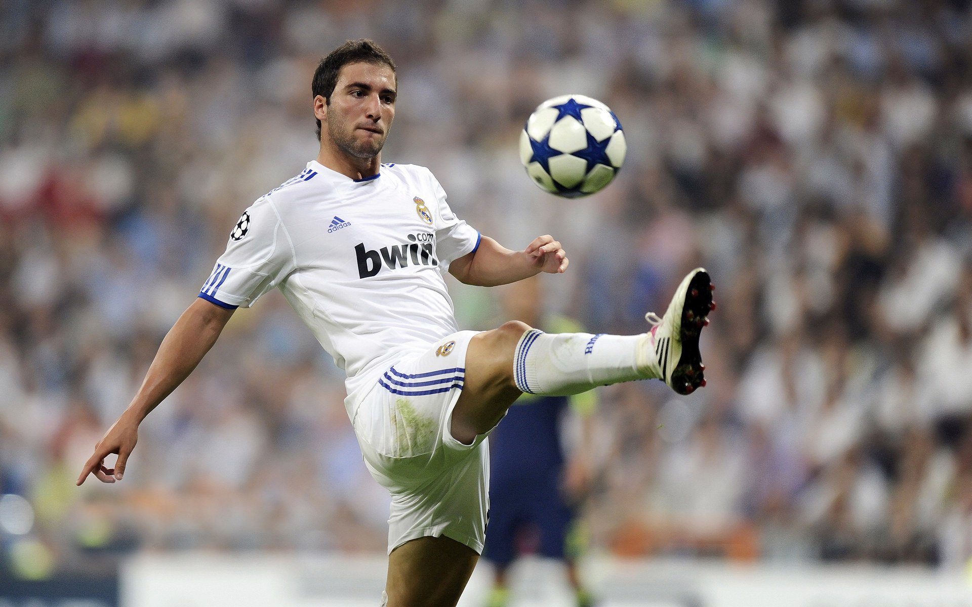 开云体育最新地址-电子台球与传统台球：未来发展趋势，电子桌球怎么提高